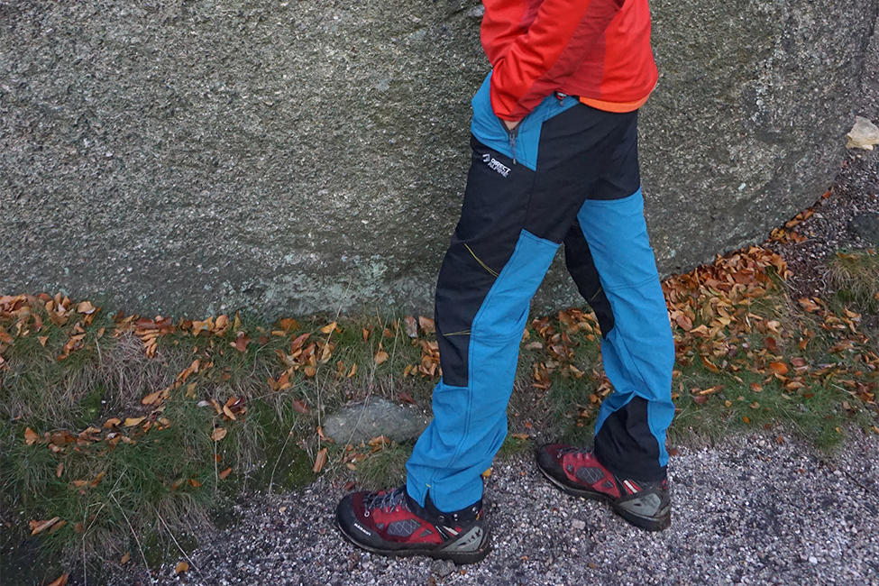 Test všestranných kalhot Direct Alpine Mountainer Tech | Hudy.cz